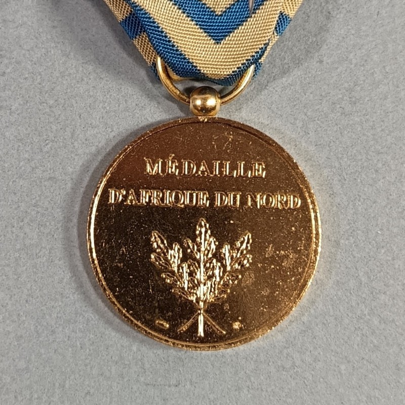 FRANCE MEDAILLE DE RECONNAISSANCE DE LA NATION MEDAILLE D'AFRIQUE DU NORD NEUVE EN BOITE MONNAIE DE PARIS